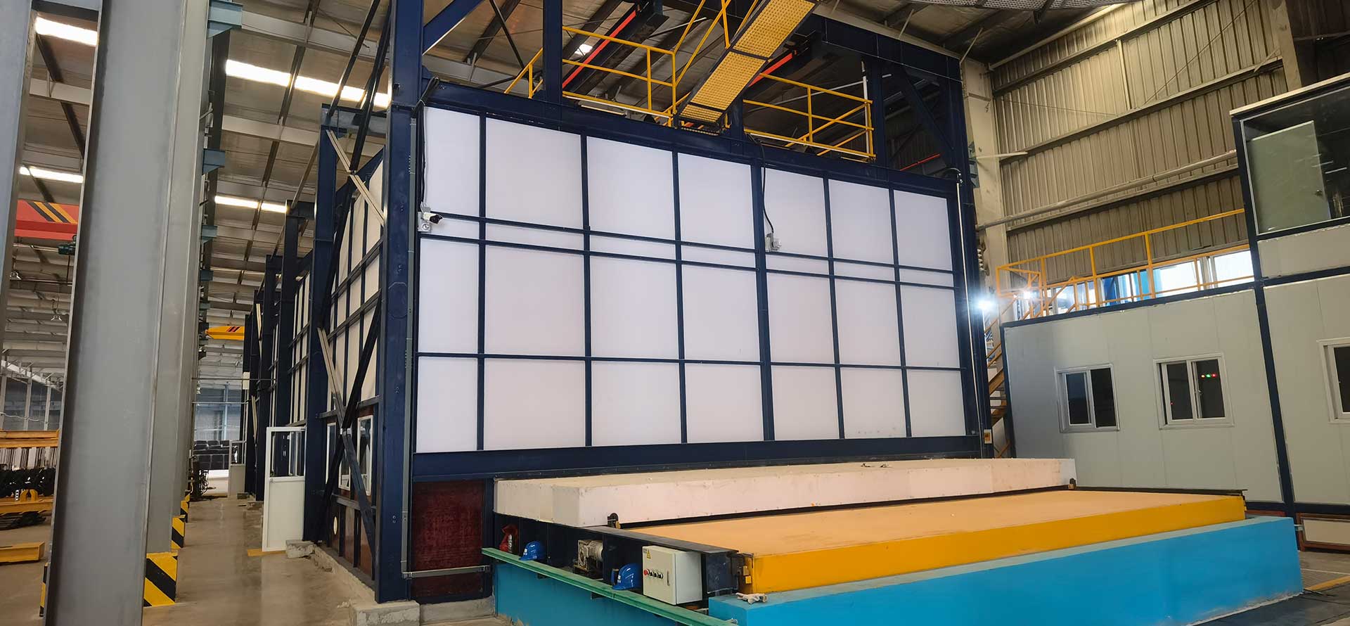 專業綜合熱鍍鋅生產線供應商 - 河北安諾提供：設計，制造，安裝，委托，培訓。